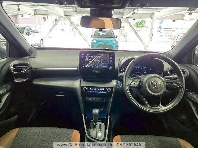toyota yaris-cross 2022 CFJ1852646 image 2