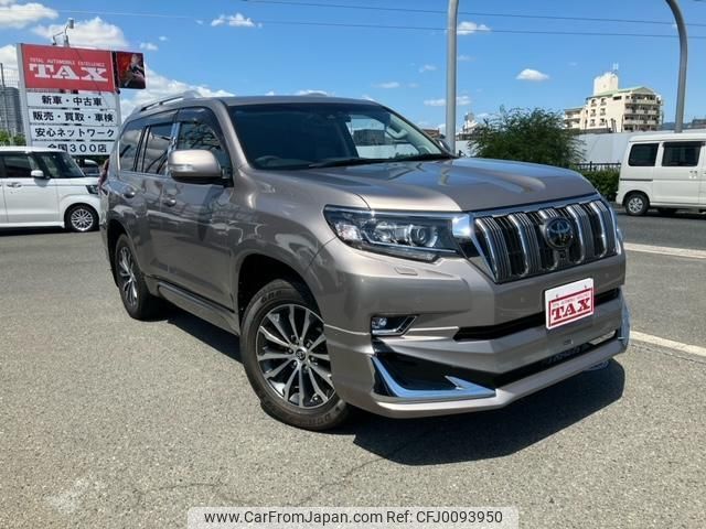 toyota land-cruiser-prado 2018 quick_quick_LDA-GDJ151W_GDJ151-0006514 image 2