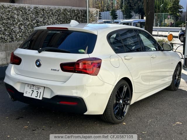 bmw 1-series 2017 quick_quick_LDA-1S20_WBA1S520X05K17483 image 2