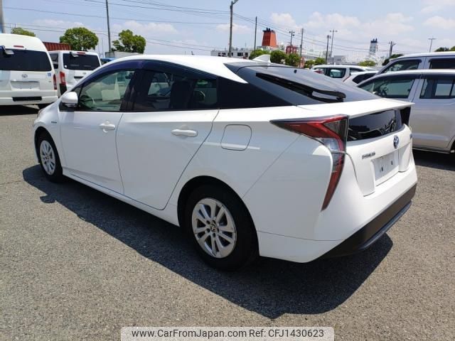 toyota prius 2017 quick_quick_DAA-ZVW50_ZVW50-6085328 image 2