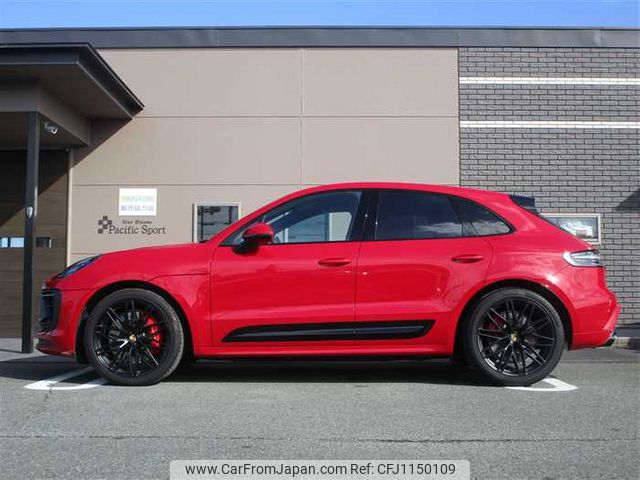 porsche macan 2023 250425113410 image 2