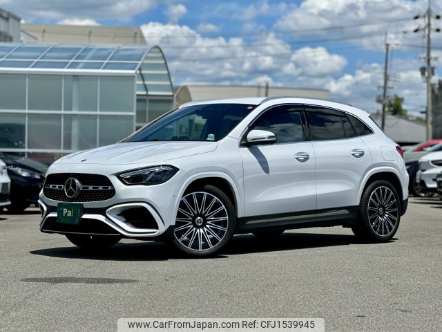 mercedes-benz gla-class 2023 CFJ1539945 image 1
