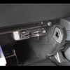lexus is 2017 CFJ1643288 image 7