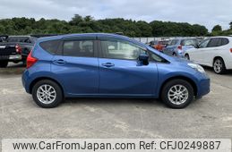 nissan note 2015 NIKYO_ZL64460