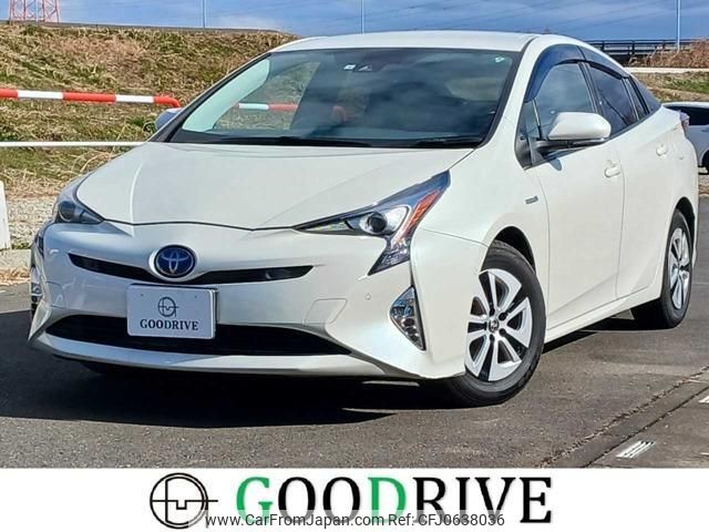 toyota prius 2016 quick_quick_DAA-ZVW51_ZVW51-8014668 image 1