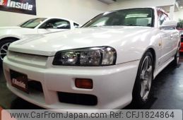 nissan skyline 1998 CFJ1824864