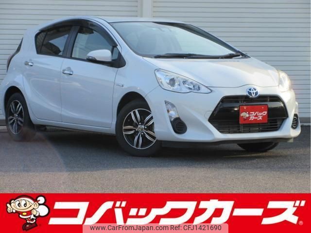 toyota aqua 2016 CFJ1421690 image 1