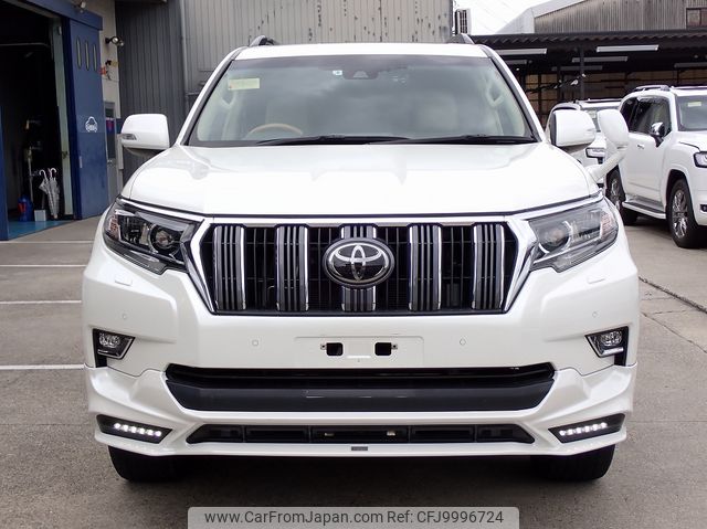 toyota land-cruiser-prado 2019 24632714 image 2