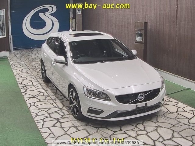 volvo v60 2018 -VOLVO--Volvo V60 FB420-YV1FW49MCJ2390100---VOLVO--Volvo V60 FB420-YV1FW49MCJ2390100- image 1