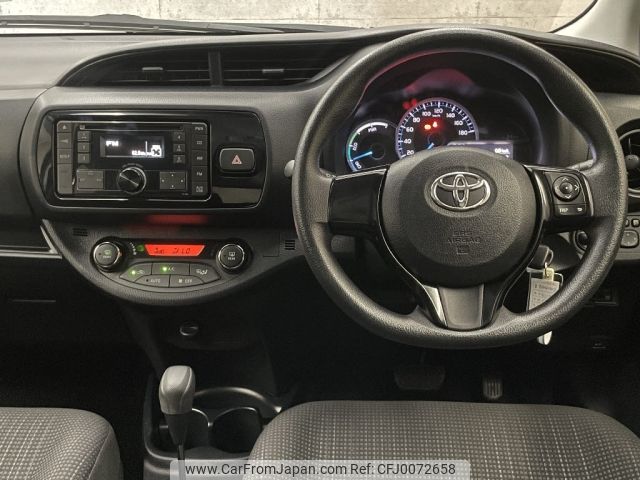 toyota vitz 2018 -TOYOTA--Vitz DAA-NHP130--NHP130-4000226---TOYOTA--Vitz DAA-NHP130--NHP130-4000226- image 2