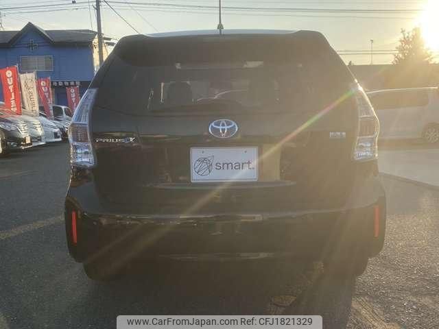 toyota prius-α 2013 CFJ1821329 image 2
