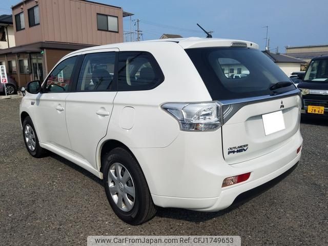 mitsubishi outlander-phev 2014 CFJ1749653 image 2
