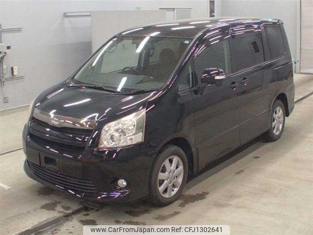 toyota noah 2009 23872 image 2