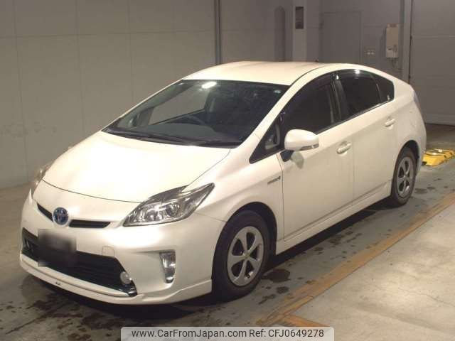 toyota prius 2013 -TOYOTA--Prius DAA-ZVW30--ZVW30-5622533---TOYOTA--Prius DAA-ZVW30--ZVW30-5622533- image 1