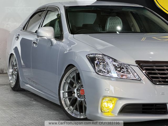 toyota crown-royal-series 2010 CARSENSOR_JP_AU6422382923 image 1