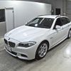 bmw 5-series 2011 -BMW 【愛媛 330と1915】--BMW 5 Series MT25-WBAMT520X0C897813---BMW 【愛媛 330と1915】--BMW 5 Series MT25-WBAMT520X0C897813- image 5