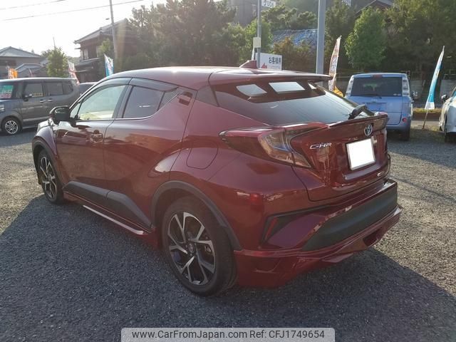 toyota c-hr 2018 CFJ1749654 image 2