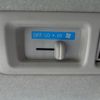 toyota hiace-commuter 2006 -TOYOTA--Hiace Commuter KDH227B--0002426---TOYOTA--Hiace Commuter KDH227B--0002426- image 19