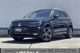 volkswagen tiguan 2019 CFJ1812766