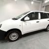 nissan nissan-others 2018 CMATCH_U00048928366 image 4