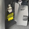 toyota noah 2020 -TOYOTA--Noah DBA-ZRR80G--ZRR80-0586994---TOYOTA--Noah DBA-ZRR80G--ZRR80-0586994- image 17