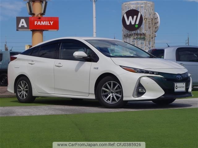 toyota prius-phv 2017 -TOYOTA--Prius PHV DLA-ZVW52--ZVW52-3031160---TOYOTA--Prius PHV DLA-ZVW52--ZVW52-3031160- image 1