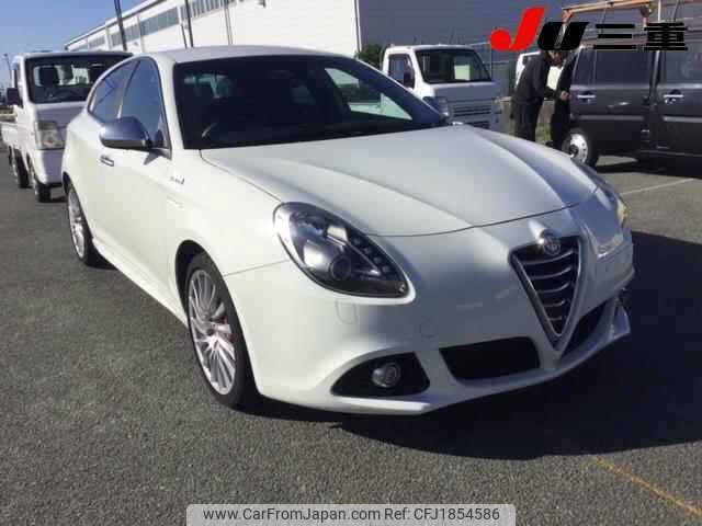 alfa-romeo giulietta 2015 CFJ1854586 image 1