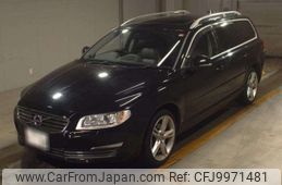 volvo v70 2016 -VOLVO 【宮崎 332ｿ 20】--Volvo V70 DBA-BB420W--YV1BW40MDG1357105---VOLVO 【宮崎 332ｿ 20】--Volvo V70 DBA-BB420W--YV1BW40MDG1357105-