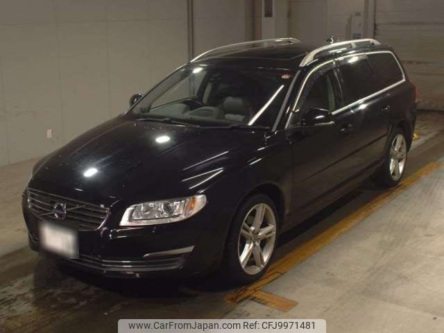 volvo v70 2016 -VOLVO 【宮崎 332ｿ 20】--Volvo V70 DBA-BB420W--YV1BW40MDG1357105---VOLVO 【宮崎 332ｿ 20】--Volvo V70 DBA-BB420W--YV1BW40MDG1357105- image 1