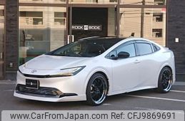 toyota prius 2023 quick_quick_MXWH60_MXWH60-4023143