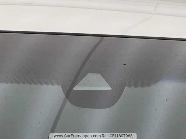 honda vezel 2018 CFJ1807063 image 2