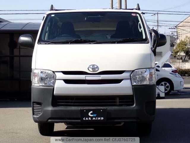 toyota regiusace-van 2018 GOO_JP_700072025530250204002 image 1