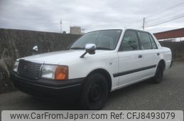 toyota-crown-comfort-2006-4279-car_b1ab8103-33ec-4091-aac7-de565484194c