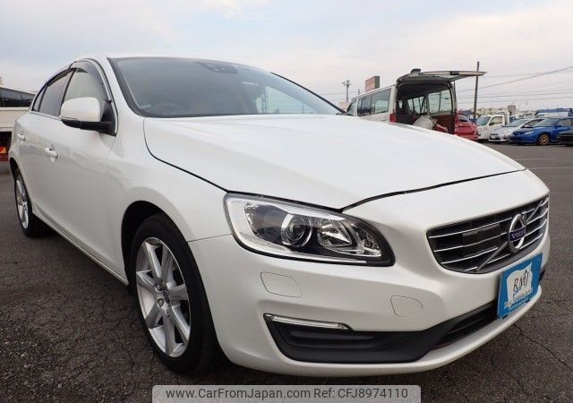 volvo s60 2016 REALMOTOR_N2023020692F-10 image 2