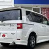 mitsubishi delica-d5 2015 504928-930633 image 2