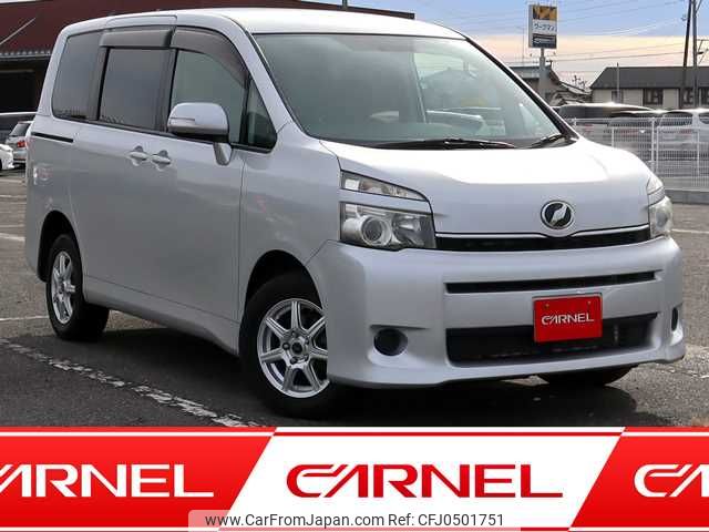 toyota voxy 2011 G00238 image 1