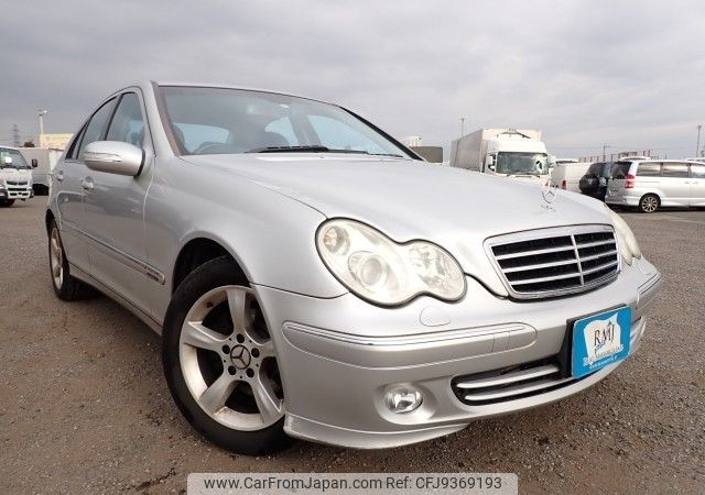 mercedes-benz c-class 2004 REALMOTOR_N2024010049F-24 image 2