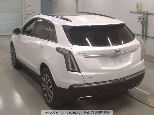 cadillac xt5 2022 quick_quick_7BA-C1UL_1GYFN9RS5NZ139588 image 2