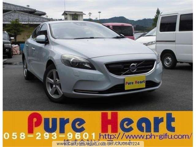 volvo v40 2013 -VOLVO 【岐阜 303ﾄ9169】--Volvo V40 MB4164T--YV1MV485BD2049389---VOLVO 【岐阜 303ﾄ9169】--Volvo V40 MB4164T--YV1MV485BD2049389- image 1