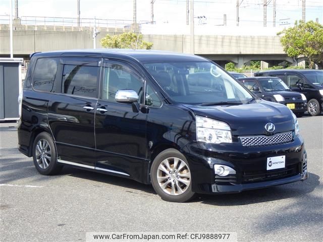 toyota voxy 2013 -TOYOTA--Voxy DBA-ZRR70W--ZRR70-0579212---TOYOTA--Voxy DBA-ZRR70W--ZRR70-0579212- image 1