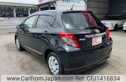 toyota vitz 2013 CARSENSOR_JP_AU6435466597