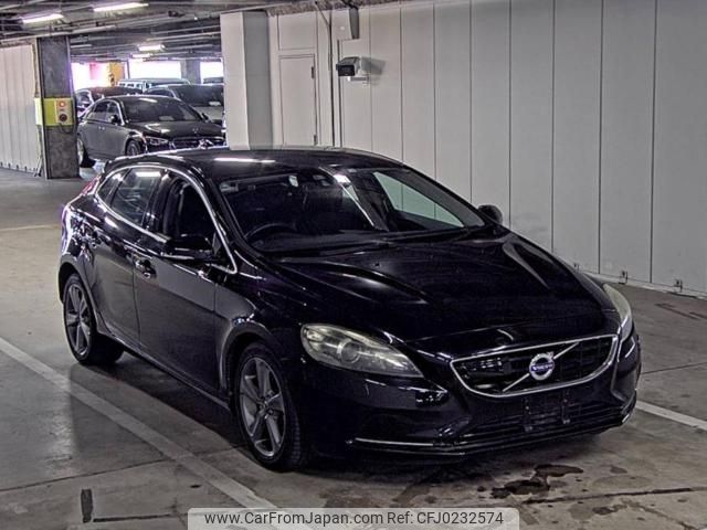 volvo v40 2014 -VOLVO--Volvo V40 YV1MV485BE2129002---VOLVO--Volvo V40 YV1MV485BE2129002- image 1