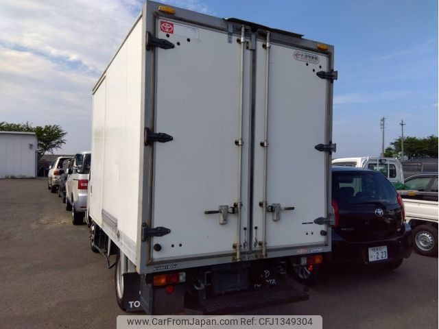 toyota dyna-truck 2006 CFJ1349304 image 2
