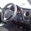 toyota auris 2012 646828-N2025030053F-10 image 6