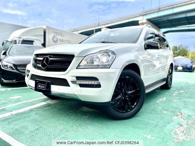 mercedes-benz gl-class 2011 quick_quick_164886_WDC1648861A700241 image 2