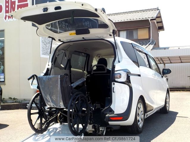 toyota sienta 2016 -TOYOTA--Sienta DBA-NSP172G--NSP172-7001396---TOYOTA--Sienta DBA-NSP172G--NSP172-7001396- image 1