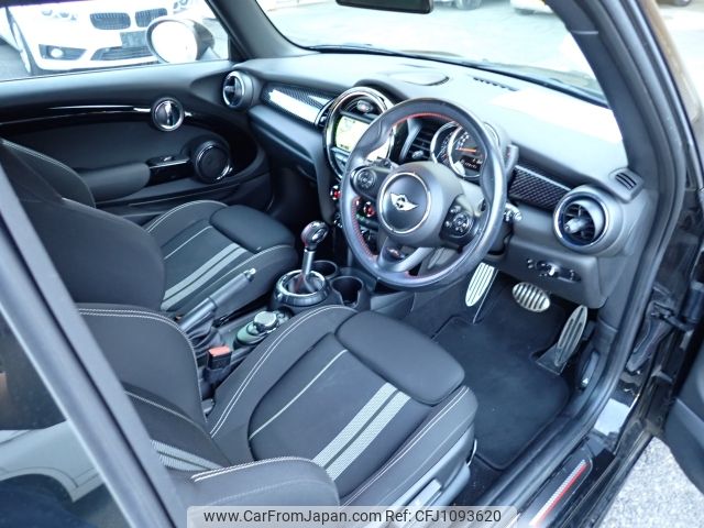 mini mini-others 2017 -BMW--BMW Mini DBA-XM20--WMWXM720202E24860---BMW--BMW Mini DBA-XM20--WMWXM720202E24860- image 2