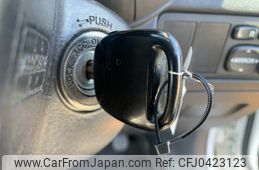 toyota caldina 2004 NIKYO_RM29278