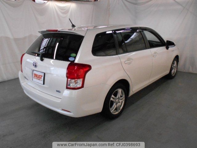 toyota corolla-fielder 2013 -TOYOTA--Corolla Fielder NKE165G--7015303---TOYOTA--Corolla Fielder NKE165G--7015303- image 2