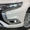 mitsubishi outlander-phev 2018 CFJ1795767 image 12